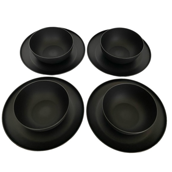 8 Piece Black Plastic 4 Plates, 4 Bowls Set - Picture 3 of 6